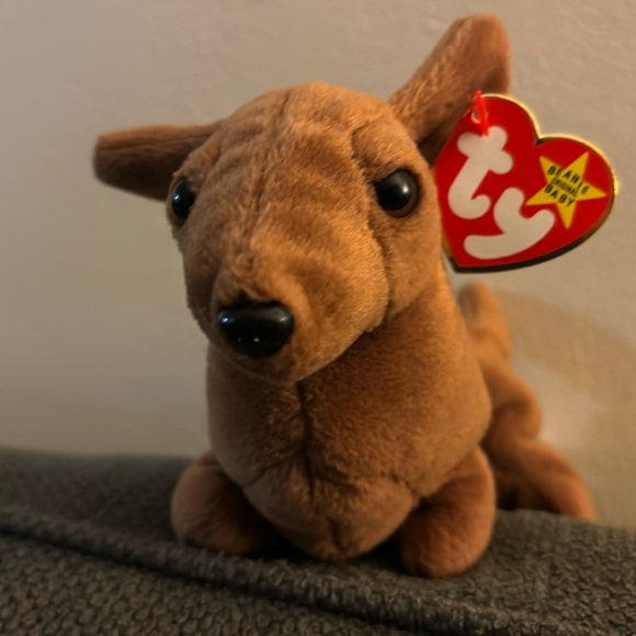 TY Beanie Baby Weenie #4013 rare - Picture 1 of 7